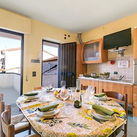 Apartment Mako - 800m From The - Happy *
