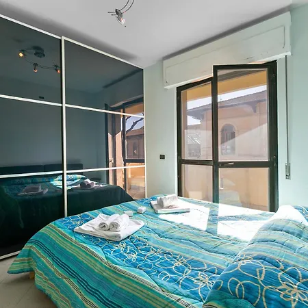 Apartment Mako - 800m From The - Happy