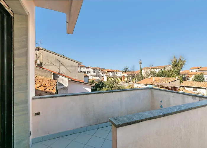 Mako - 800m From The - Happy *